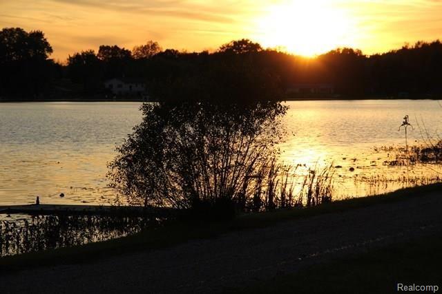 3794 Cedar Point Howell, MI 48843 - Photo 62 of 66 32 Sunset.jpg