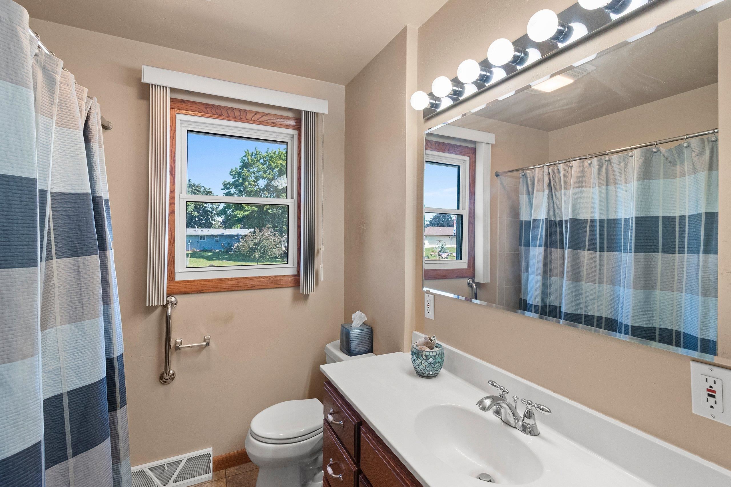 1501 State Street Algoma, WI 54201 - Photo 28 of 55
