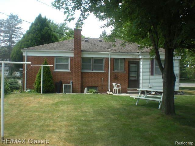 9896 Farmington Road Livonia, MI 48150 - Photo 2 of 22 Not a short sale