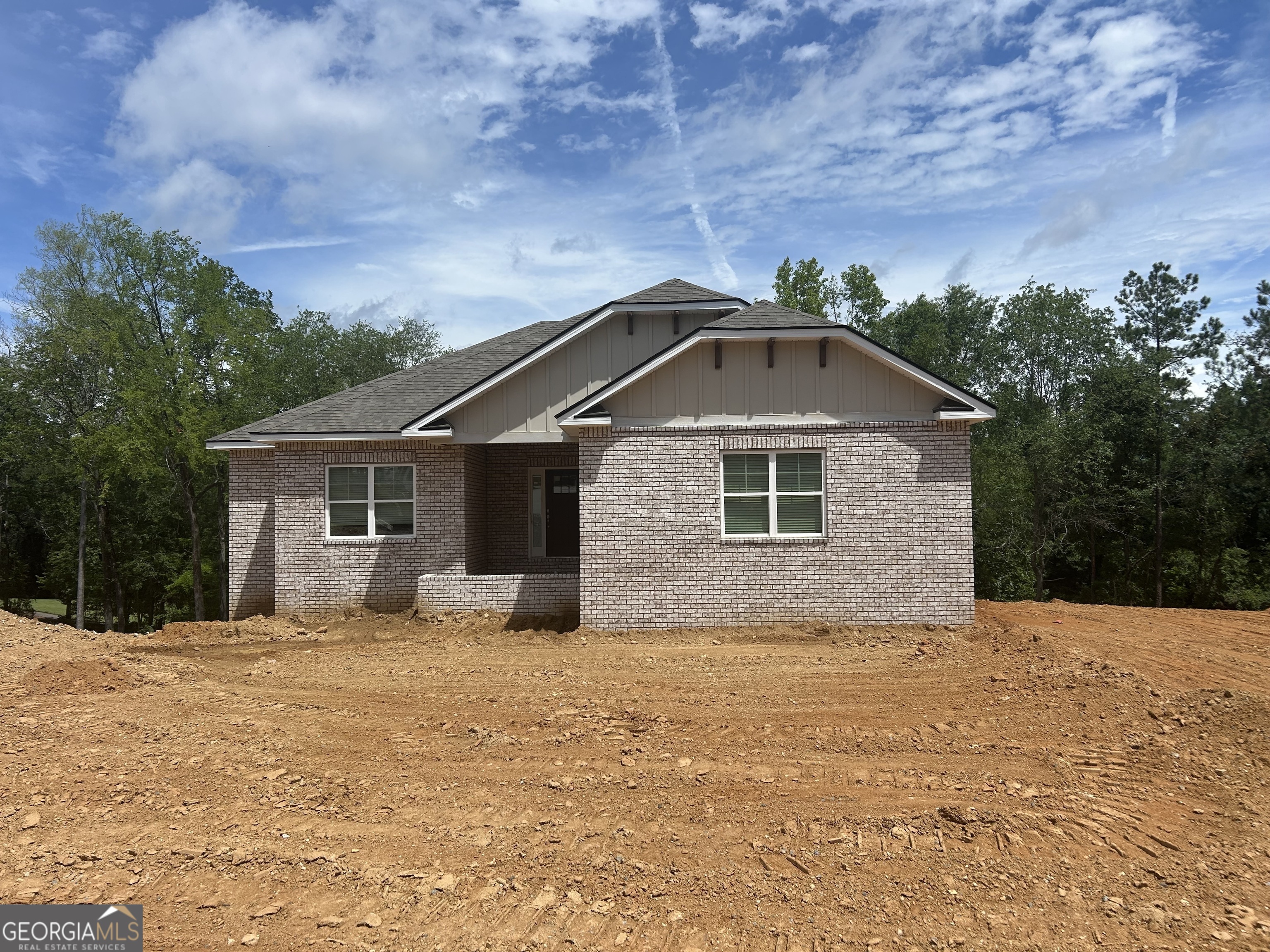 363 Eagle Ridge Road Macon, GA 31216 - Photo 2 of 32 a front view of a house with a yard