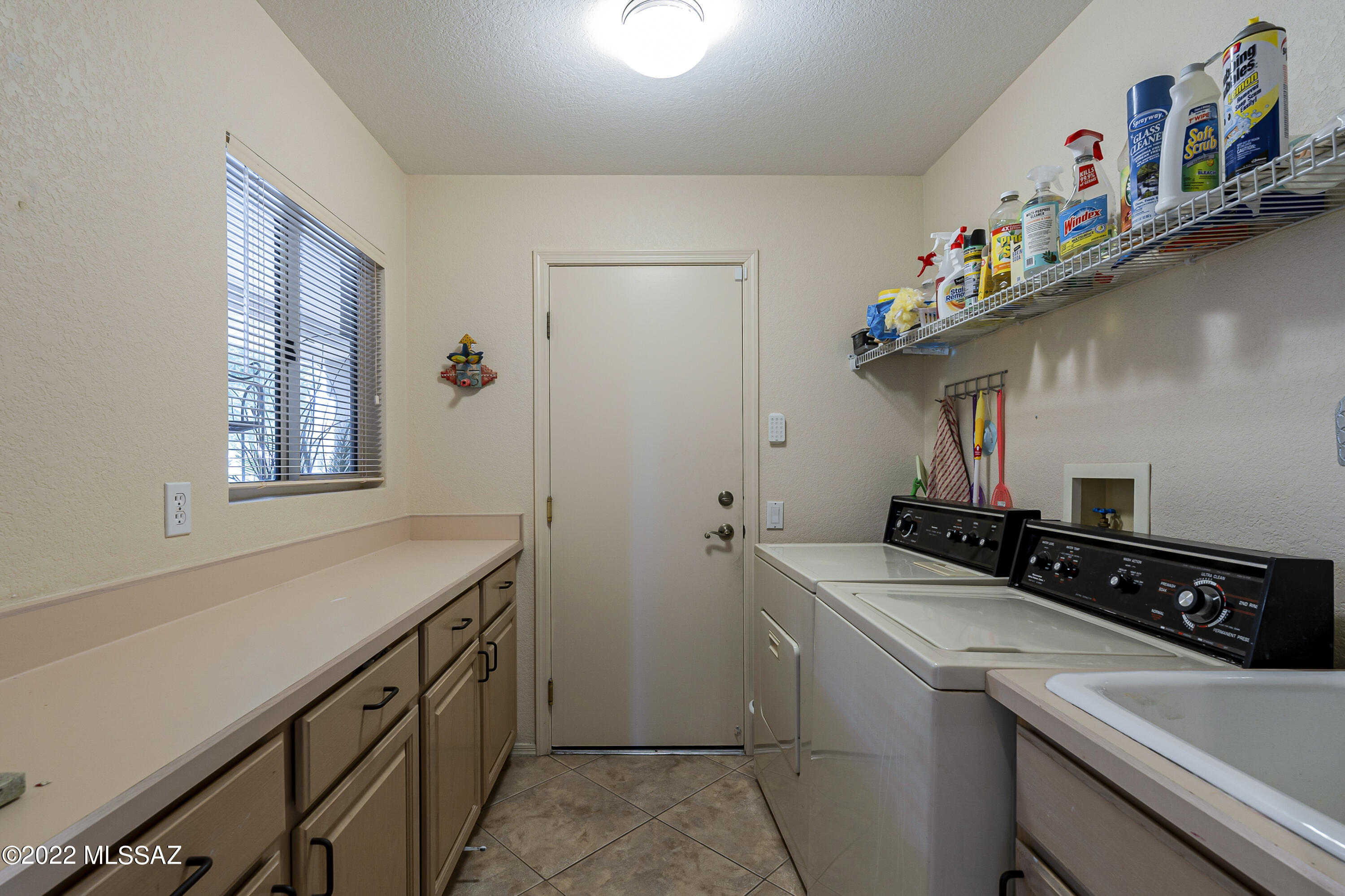 1589 East Crown Ridge Way Tucson, AZ 85755 - Photo 37 of 50
