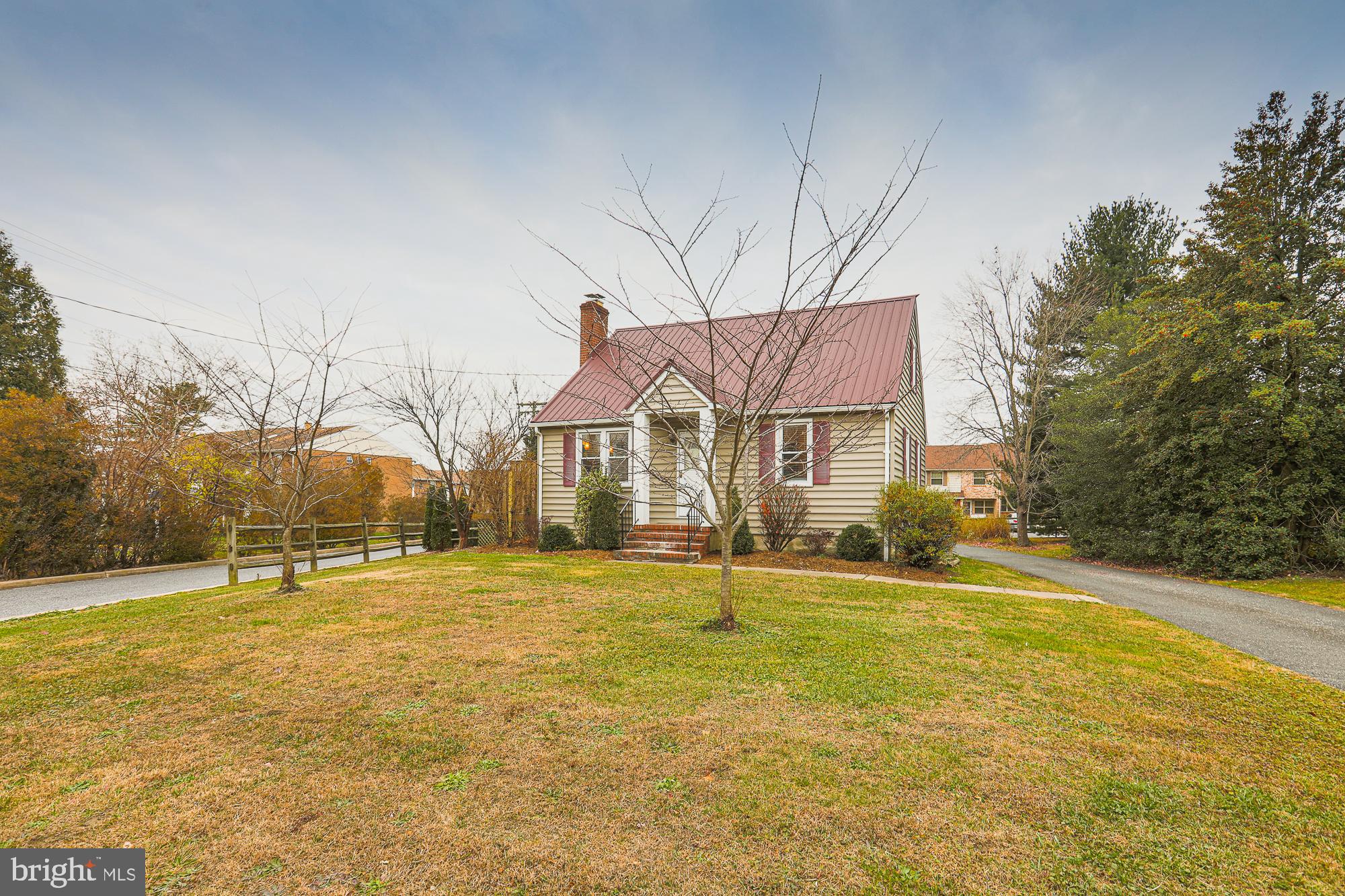 4211 Chapel Road Perry Hall, MD 21236 - Photo 4 of 47