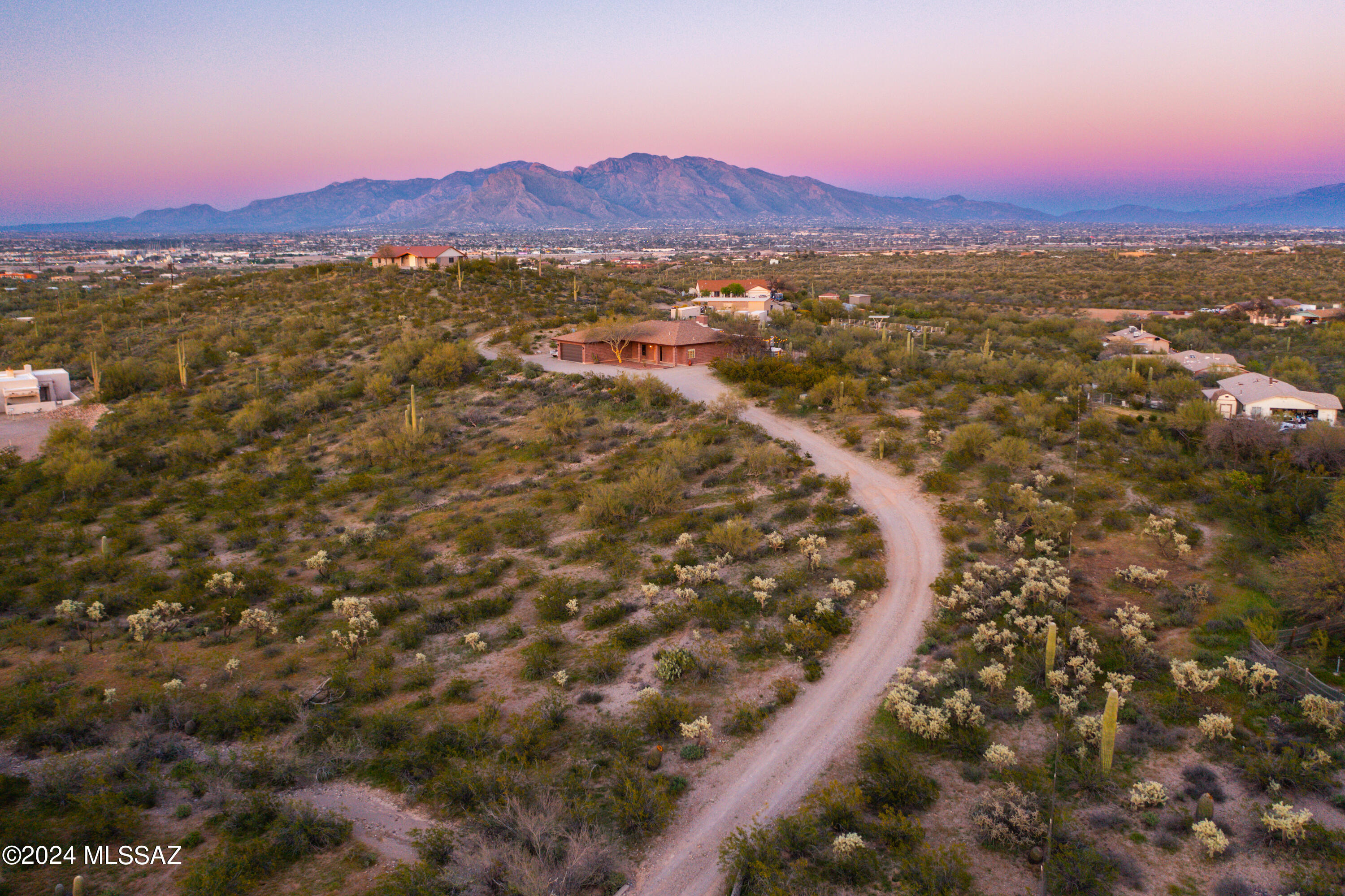 5420 North Blue Bonnet Road Tucson, AZ 85745 - Photo 2 of 48 Gallery Image 2