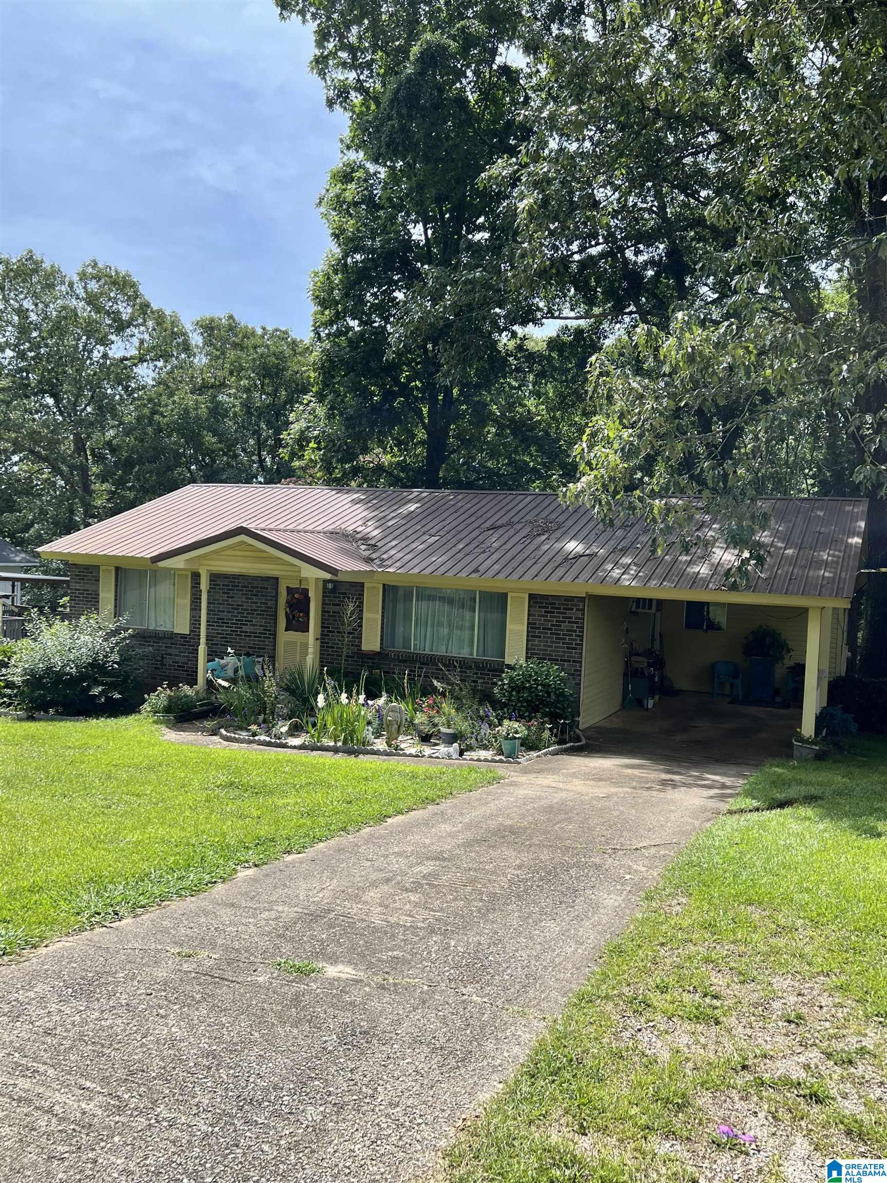109 Forrest Drive Springville, AL 35146 - Photo 2 of 39