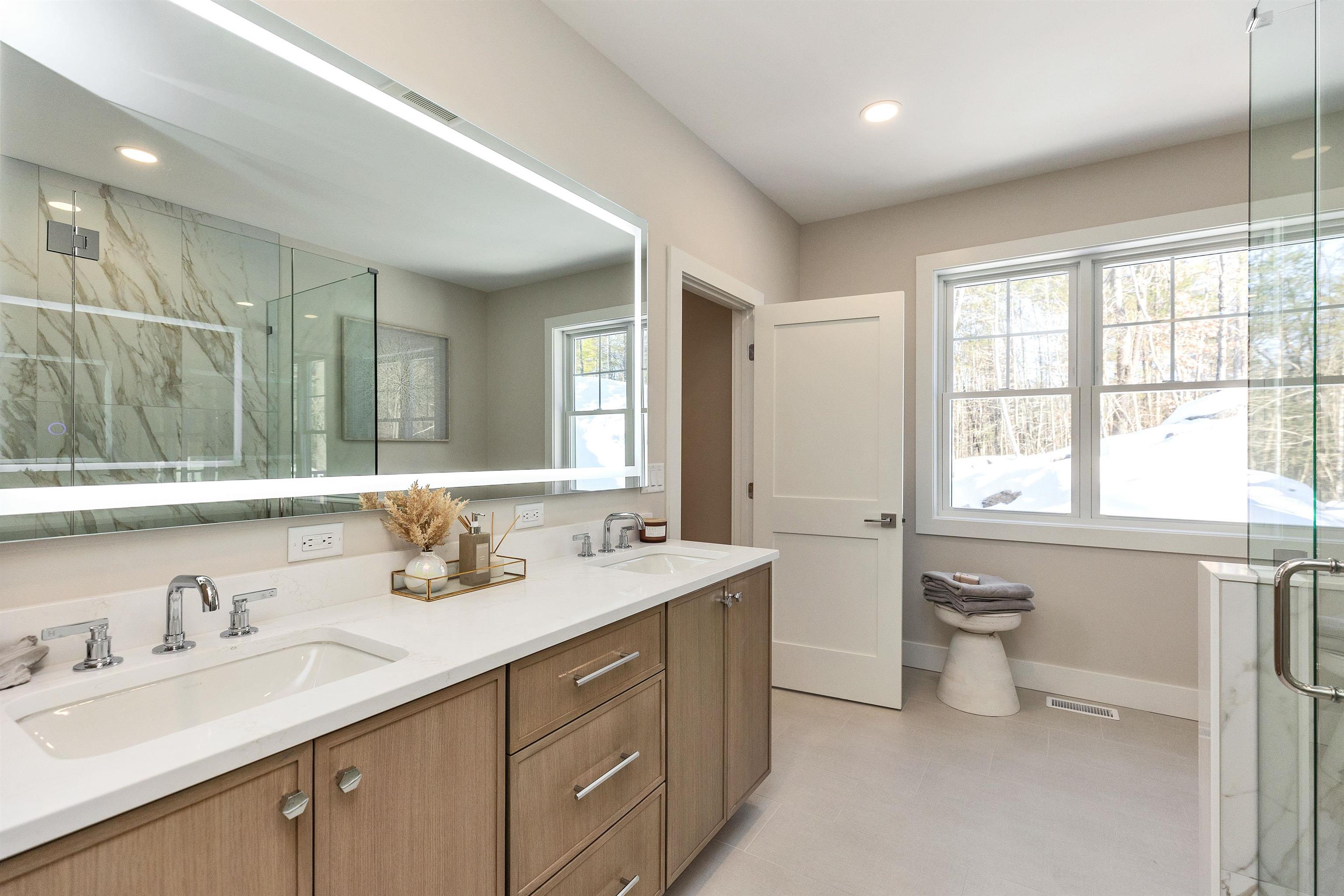 14 Overlook Circle Auburn, NH 03032 - Photo 30 of 48