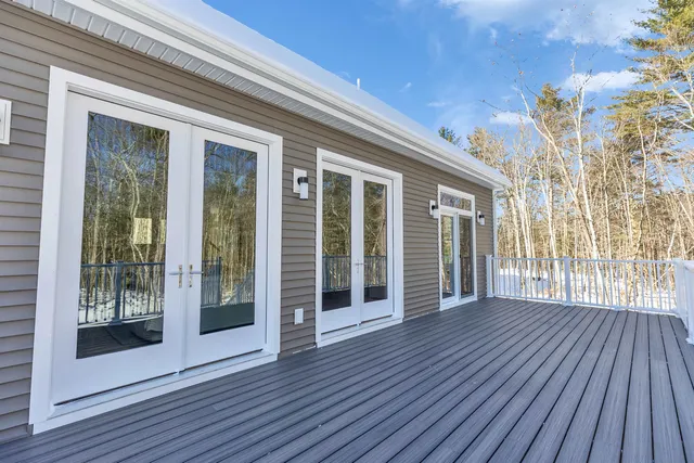 $1,595,000 | 14 Overlook Circle, Auburn, NH 03032