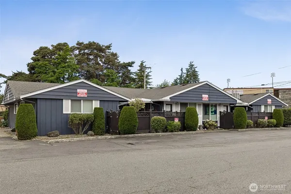 $1,250,000 | 259 South 156th Street, Unit 14, Burien, WA 98148