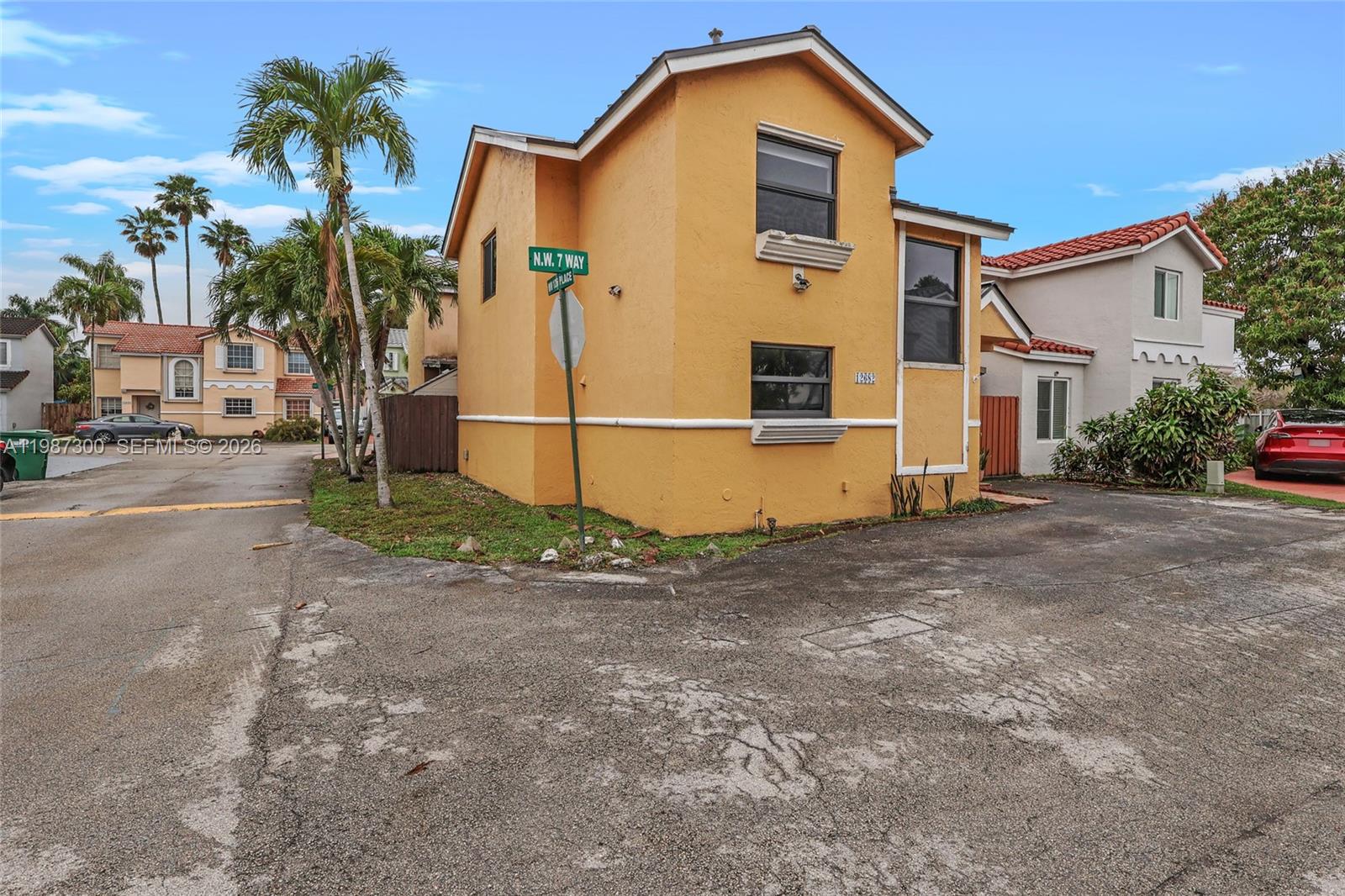 12682 Northwest 7th Way Miami, FL 33182 - Photo 3 of 27