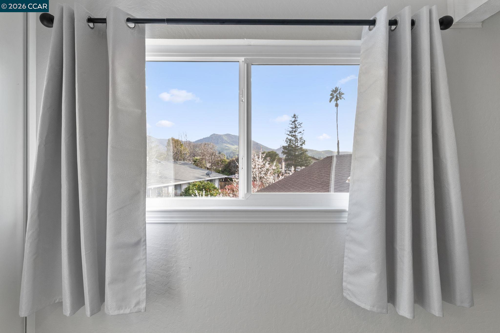 5537 Pamplona Court Concord, CA 94521 - Photo 2 of 59