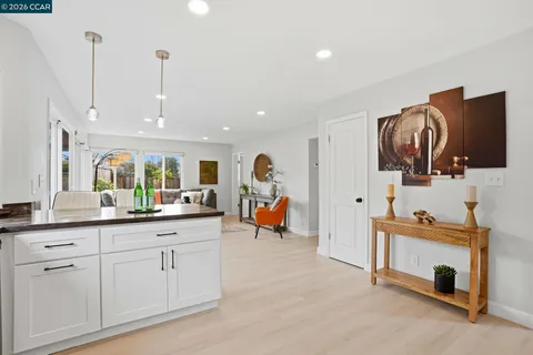 $975,000 | 5537 Pamplona Court, Concord, CA 94521