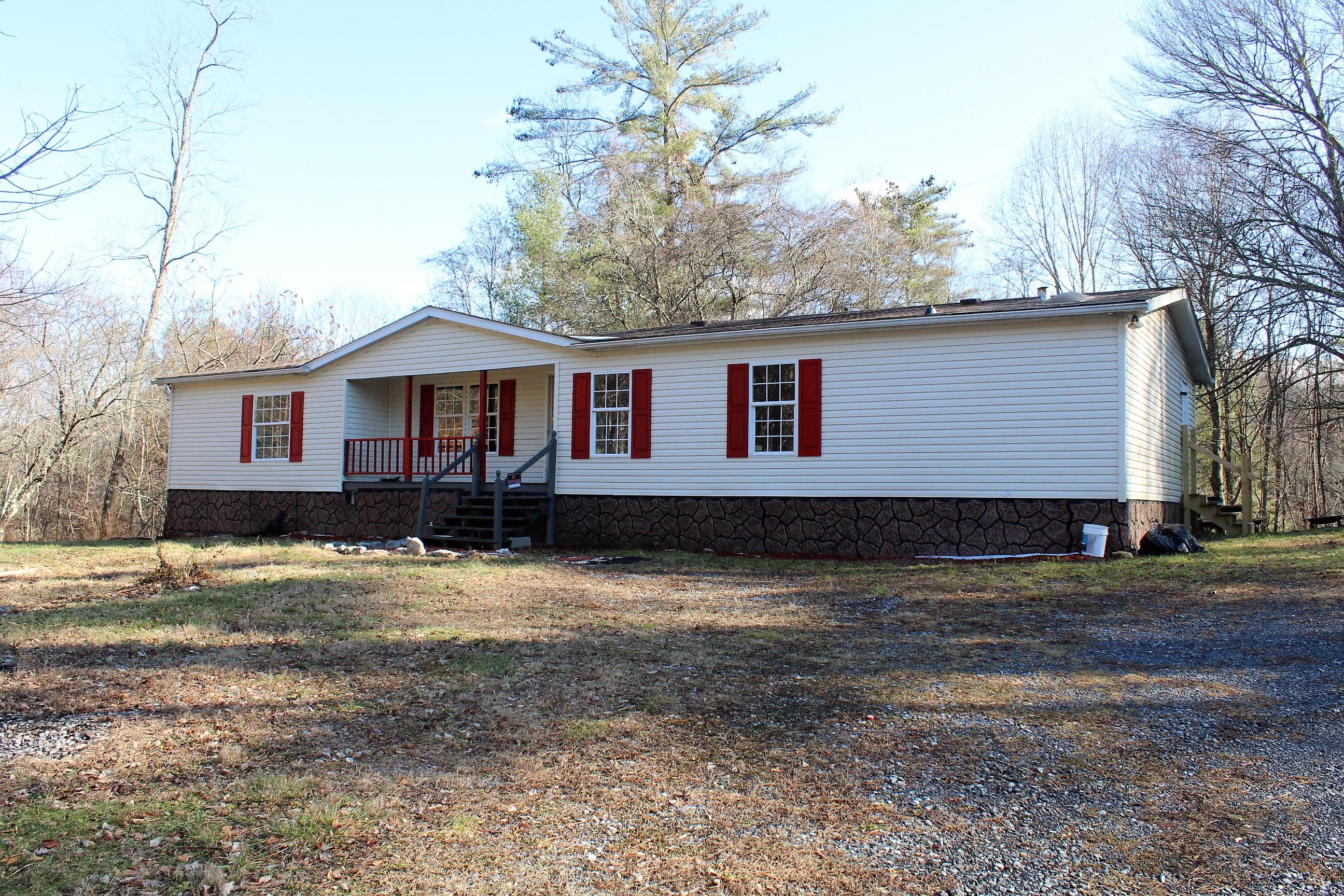 40238 Butterfly Road Damascus, VA 24236 - Photo 2 of 31 IMG_6321