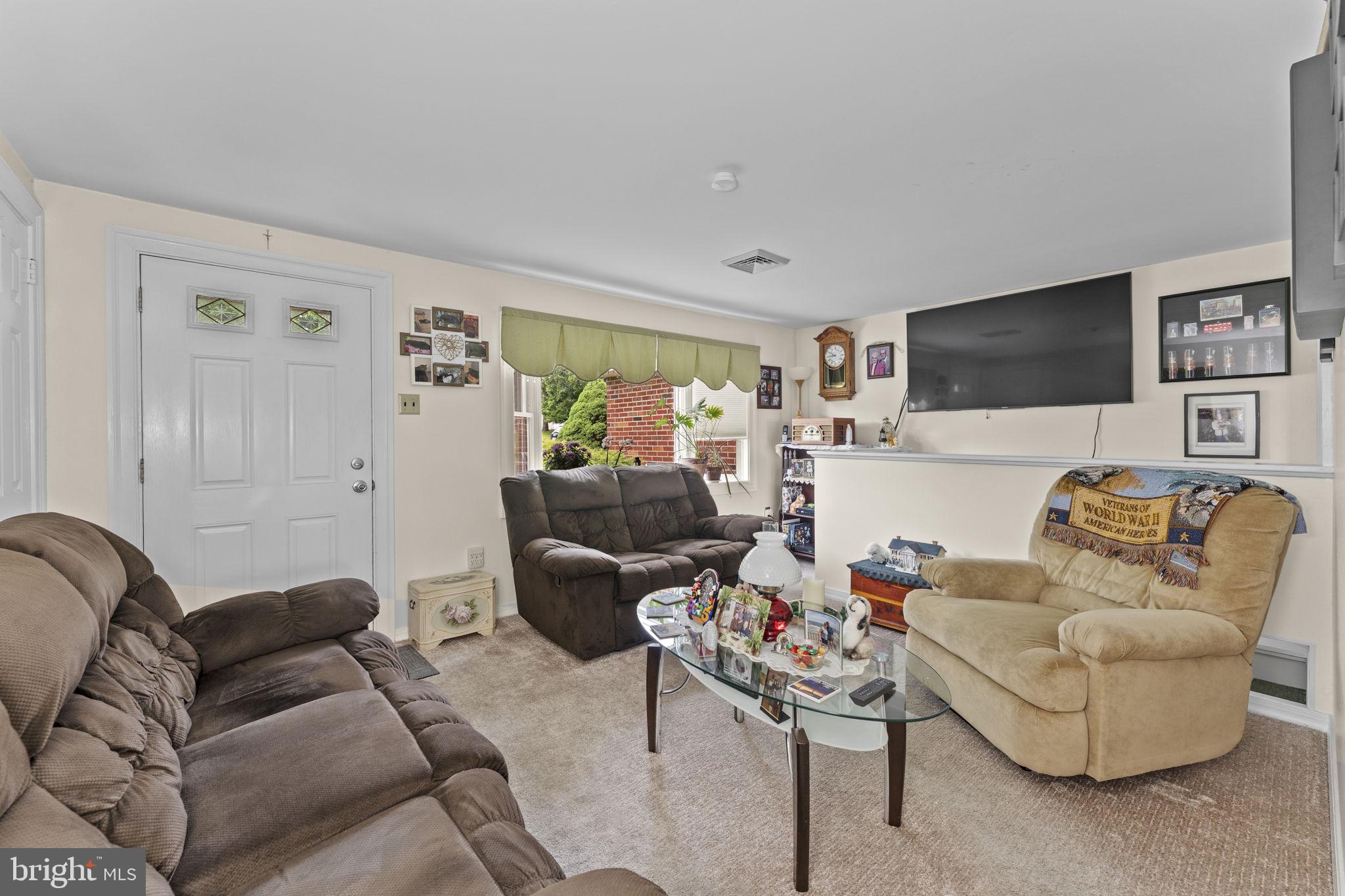 421 East Reliance Road Telford, PA 18969 - Photo 2 of 43