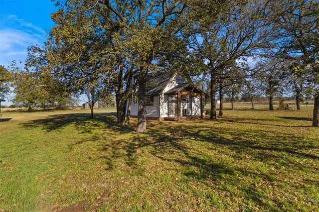 $370,000 | 239 Cundiff-Crafton Road, Chico, TX 76431