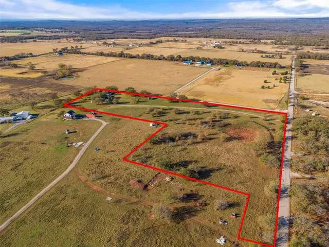 $370,000 | 239 Cundiff-Crafton Road, Chico, TX 76431