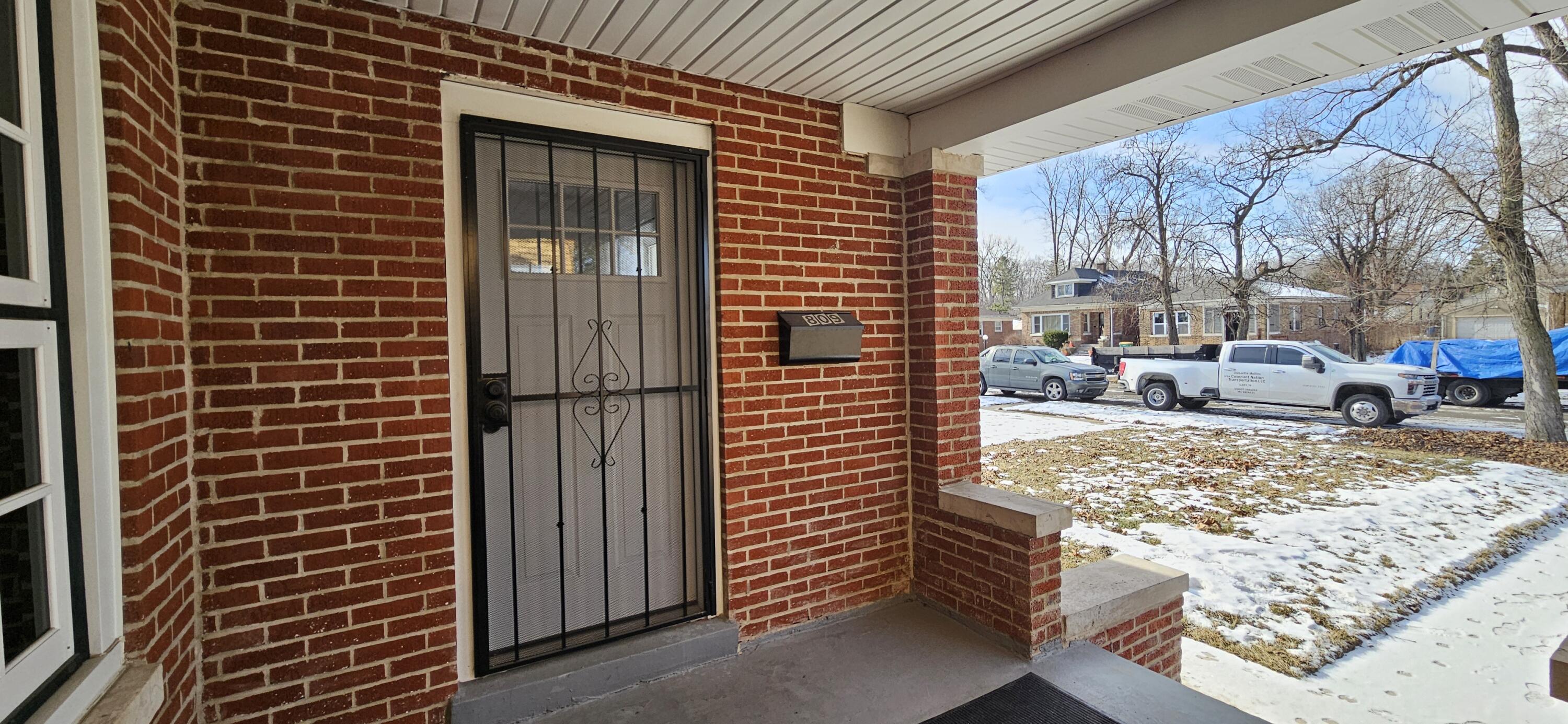 809 Hayes Street Gary, IN 46404 - Photo 5 of 71 3000x1386