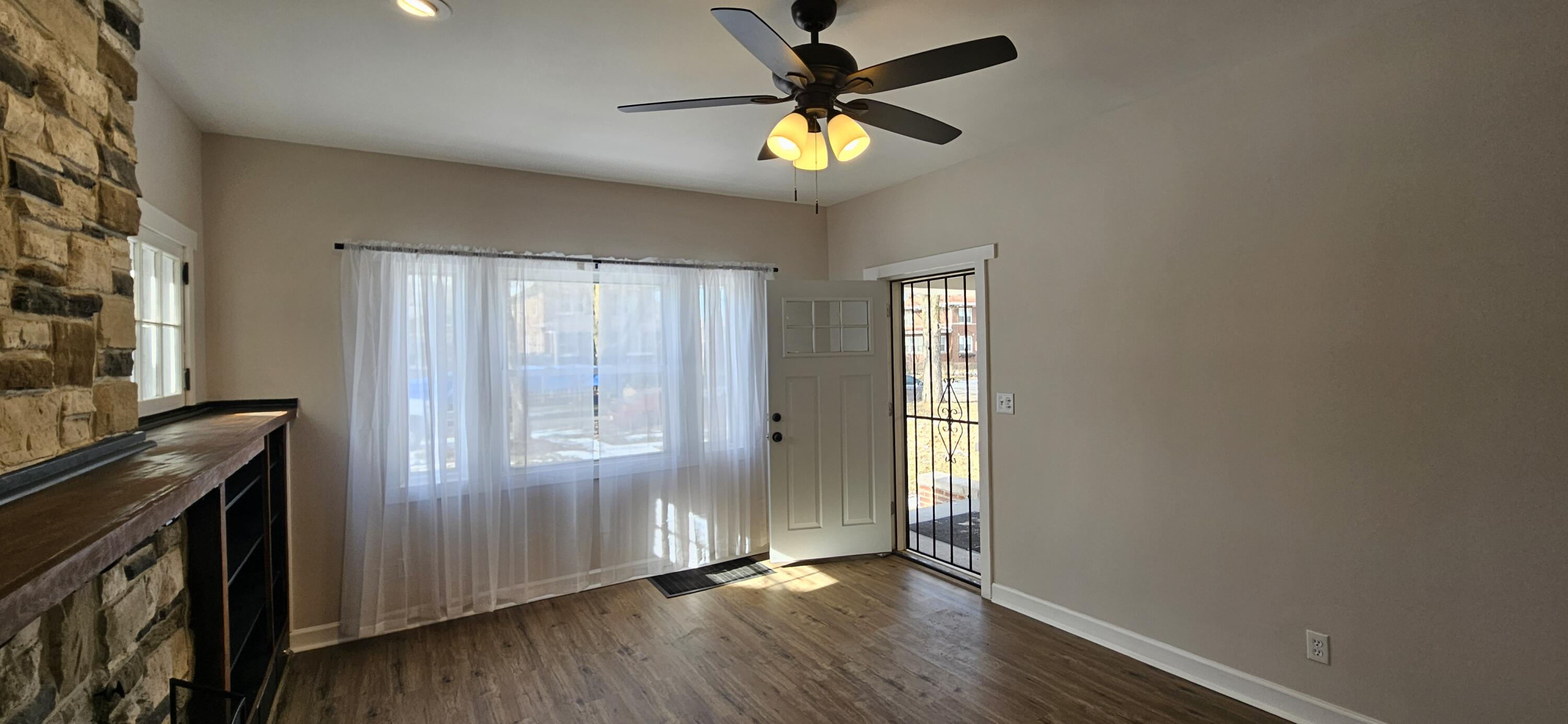 809 Hayes Street Gary, IN 46404 - Photo 6 of 71 3000x1386