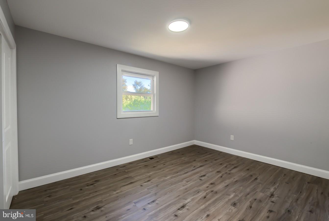 516 Pinehurst Road Cream Ridge, NJ 08514 - Photo 19 of 33 Bedroom