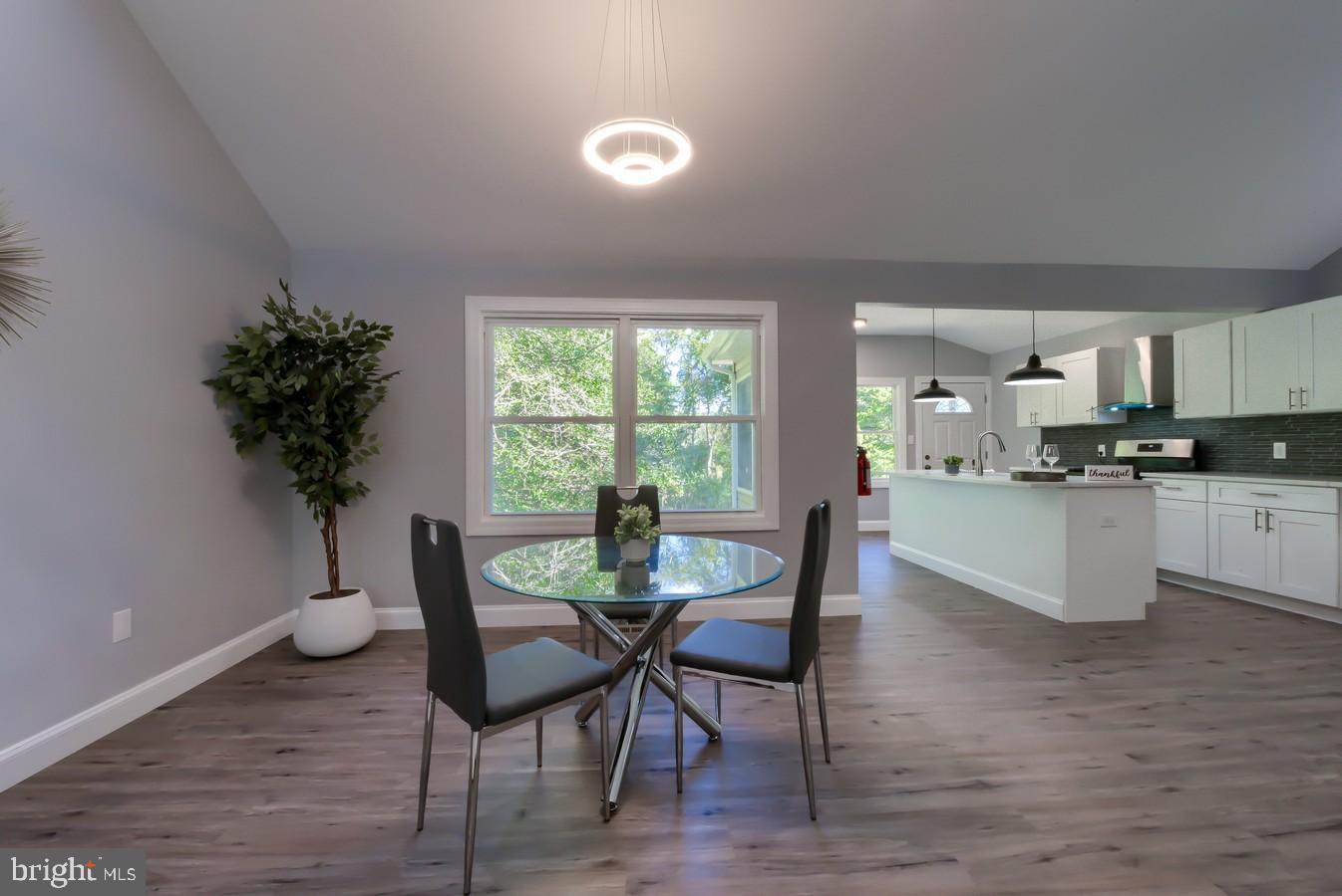 516 Pinehurst Road Cream Ridge, NJ 08514 - Photo 9 of 33 Dining