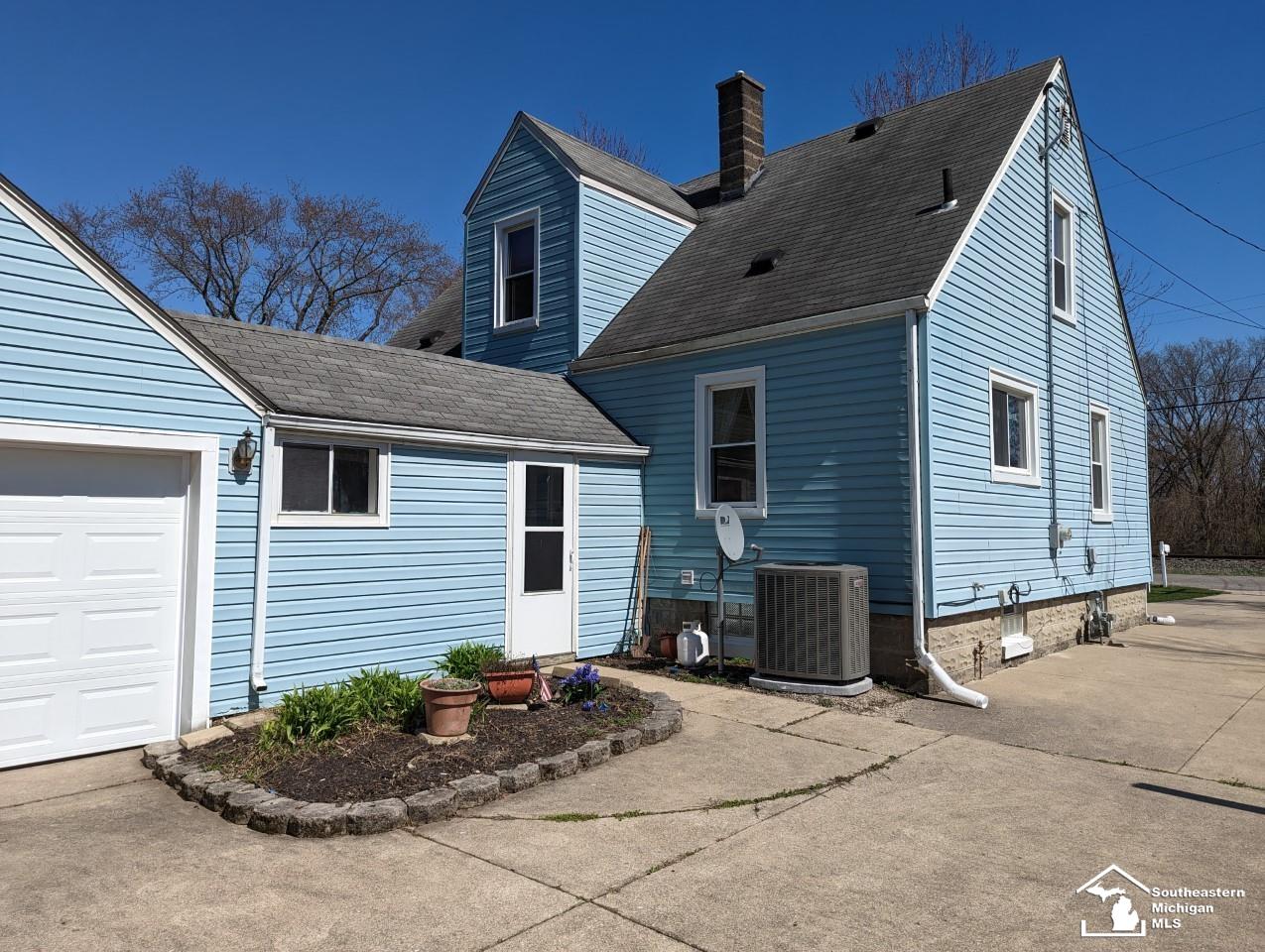 15435 Hull Road Monroe, MI 48161 - Photo 22 of 27