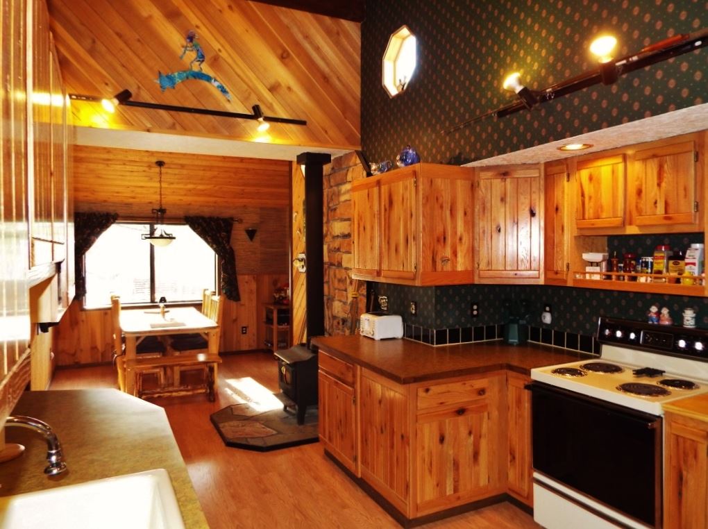 4606 Terrace Road Loon Lake, WA 99148 - Photo 4 of 20 Gallery Image 4