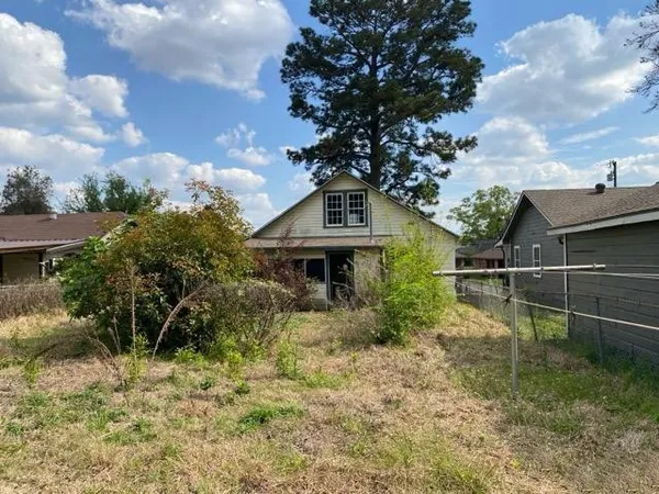 $147,500 | 1004 Mccall Avenue, Conroe, TX 77301