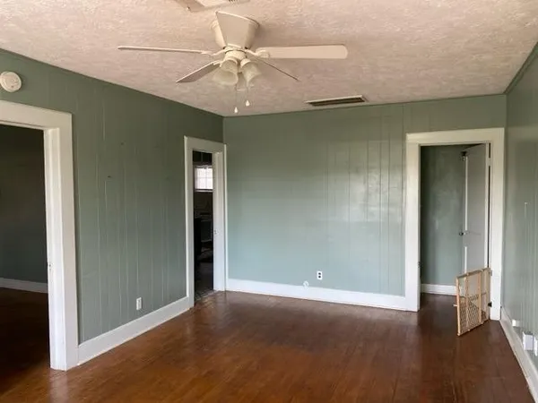 $147,500 | 1004 Mccall Avenue, Conroe, TX 77301