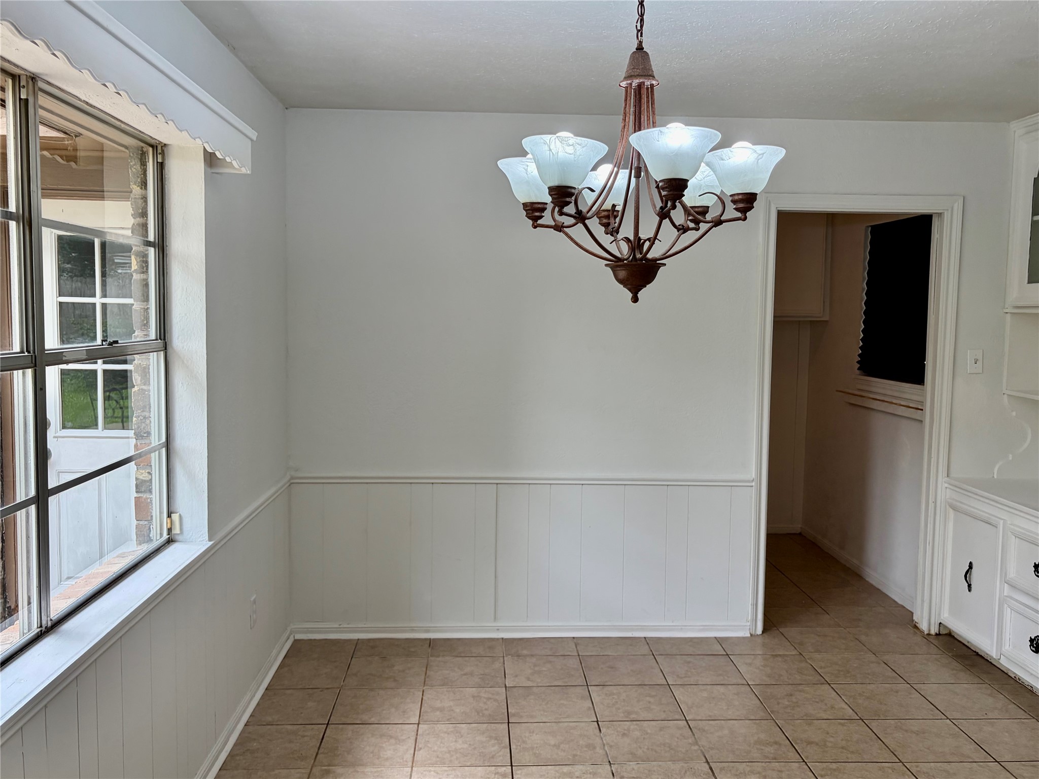 5927 Theall Road Houston, TX 77066 - Photo 6 of 24 Gallery Image 6