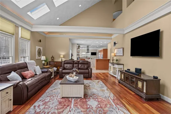 $1,065,000 | 142 Sand Plns Trail, South Kingstown, RI 02879