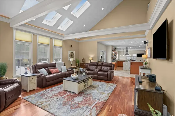 $1,065,000 | 142 Sand Plns Trail, South Kingstown, RI 02879