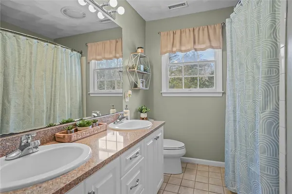 $1,065,000 | 142 Sand Plns Trail, South Kingstown, RI 02879