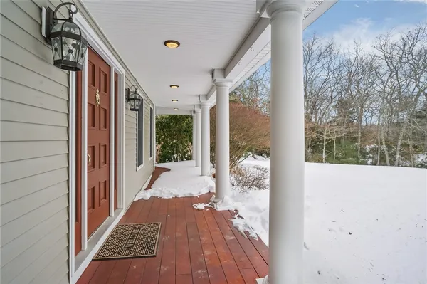 $1,065,000 | 142 Sand Plns Trail, South Kingstown, RI 02879