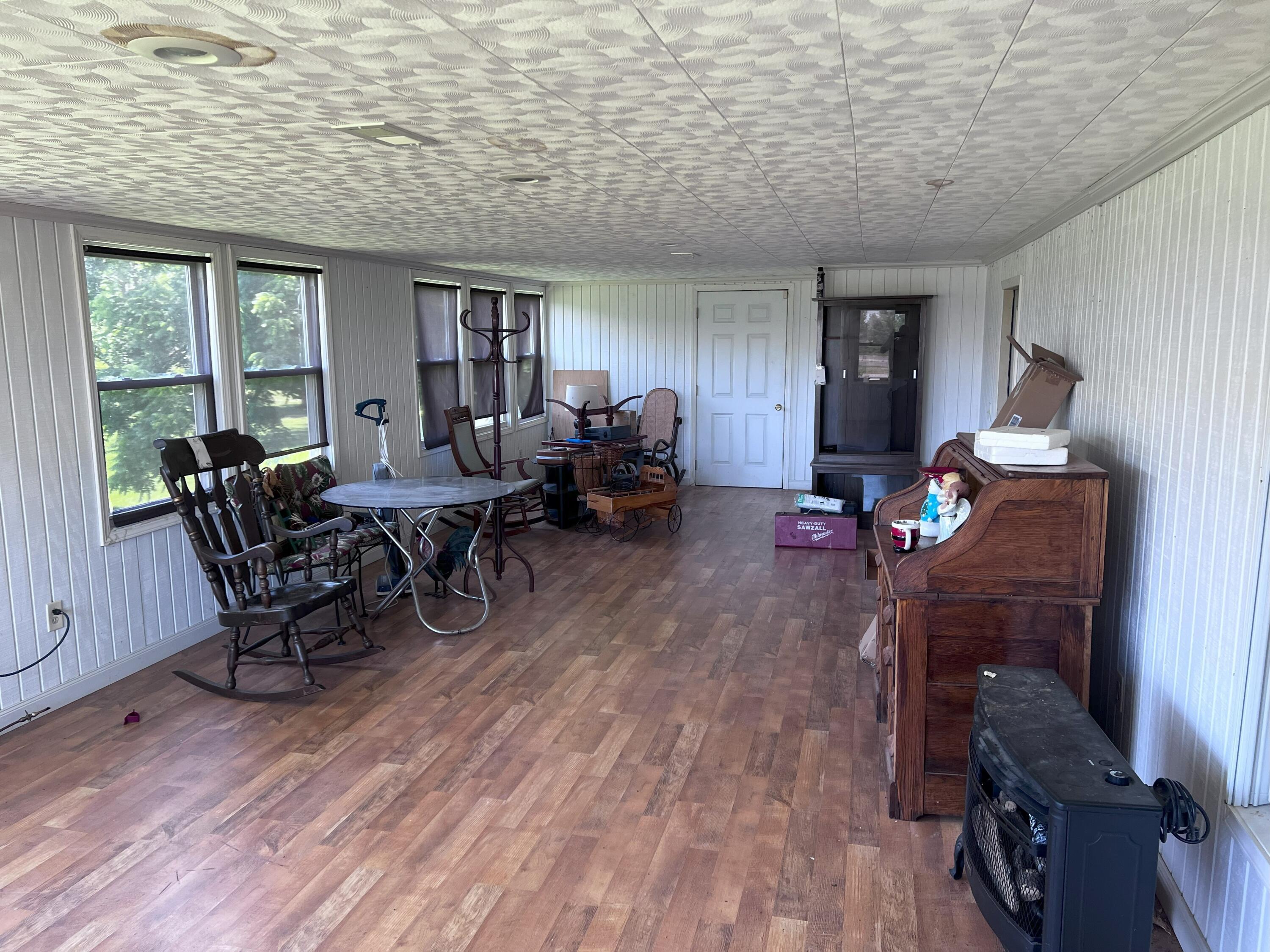 7585 Dyer Road Mount Sterling, OH 43143 - Photo 20 of 45 2