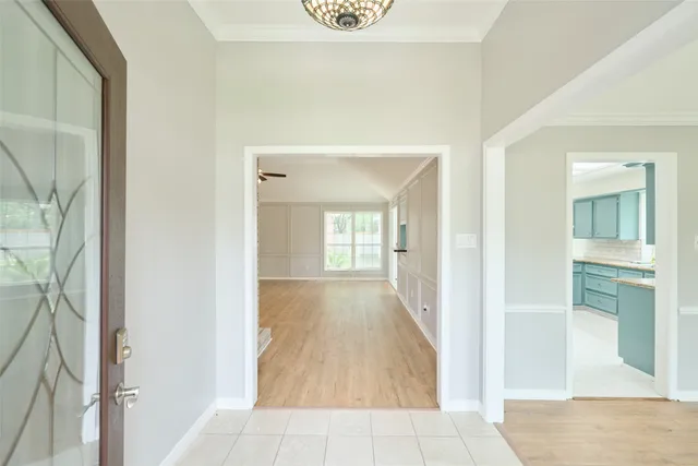 a view of an entryway