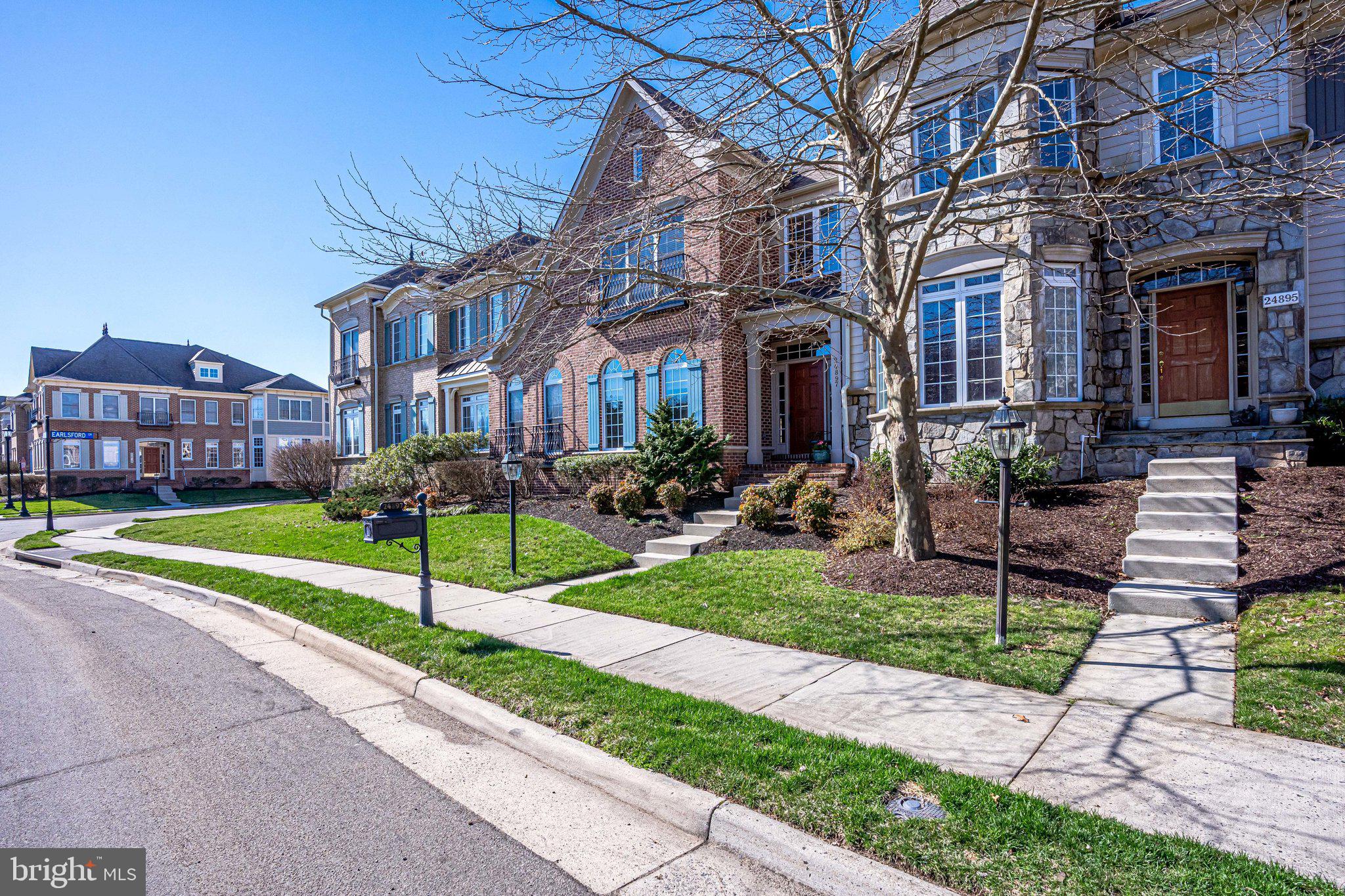 24897 Pinebrook Road Chantilly, VA 20152 - Photo 2 of 61 Gallery Image 2
