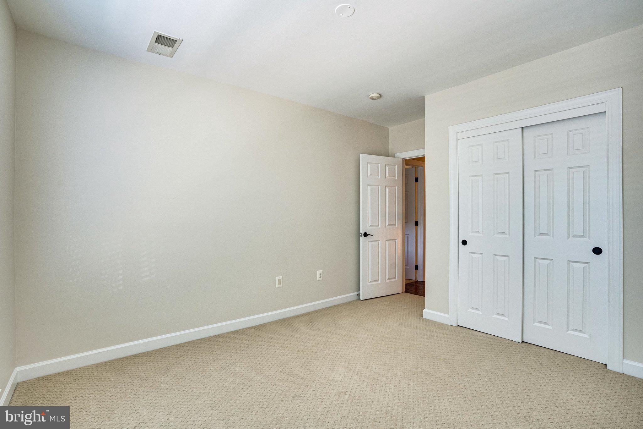 24897 Pinebrook Road Chantilly, VA 20152 - Photo 37 of 61 Gallery Image 37