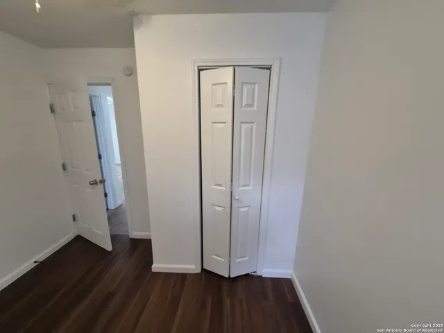 $945 | 443 Bundy Street, San Antonio, TX 78220