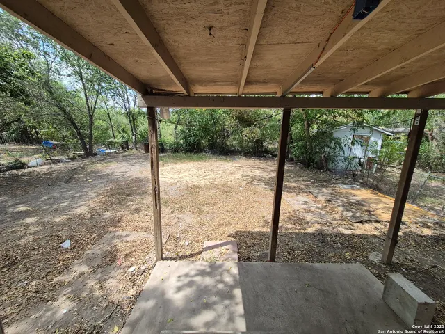 $945 | 443 Bundy Street, San Antonio, TX 78220