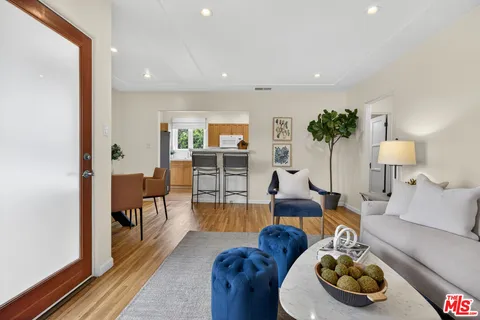 $1,585,000 | 2822 11th Street, Santa Monica, CA 90405