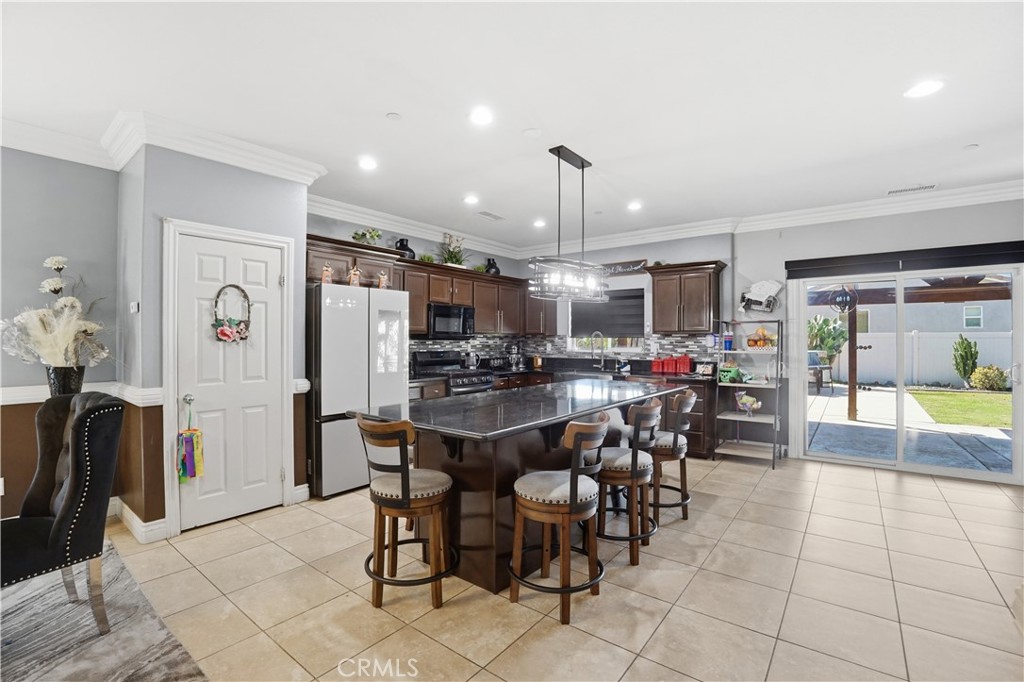 4415 Bethel Road Jurupa Valley, CA 92509 - Photo 20 of 65 a view of a dining room with furniture