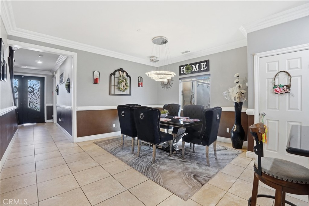 4415 Bethel Road Jurupa Valley, CA 92509 - Photo 57 of 65 a view of a livingroom with furniture and a work place