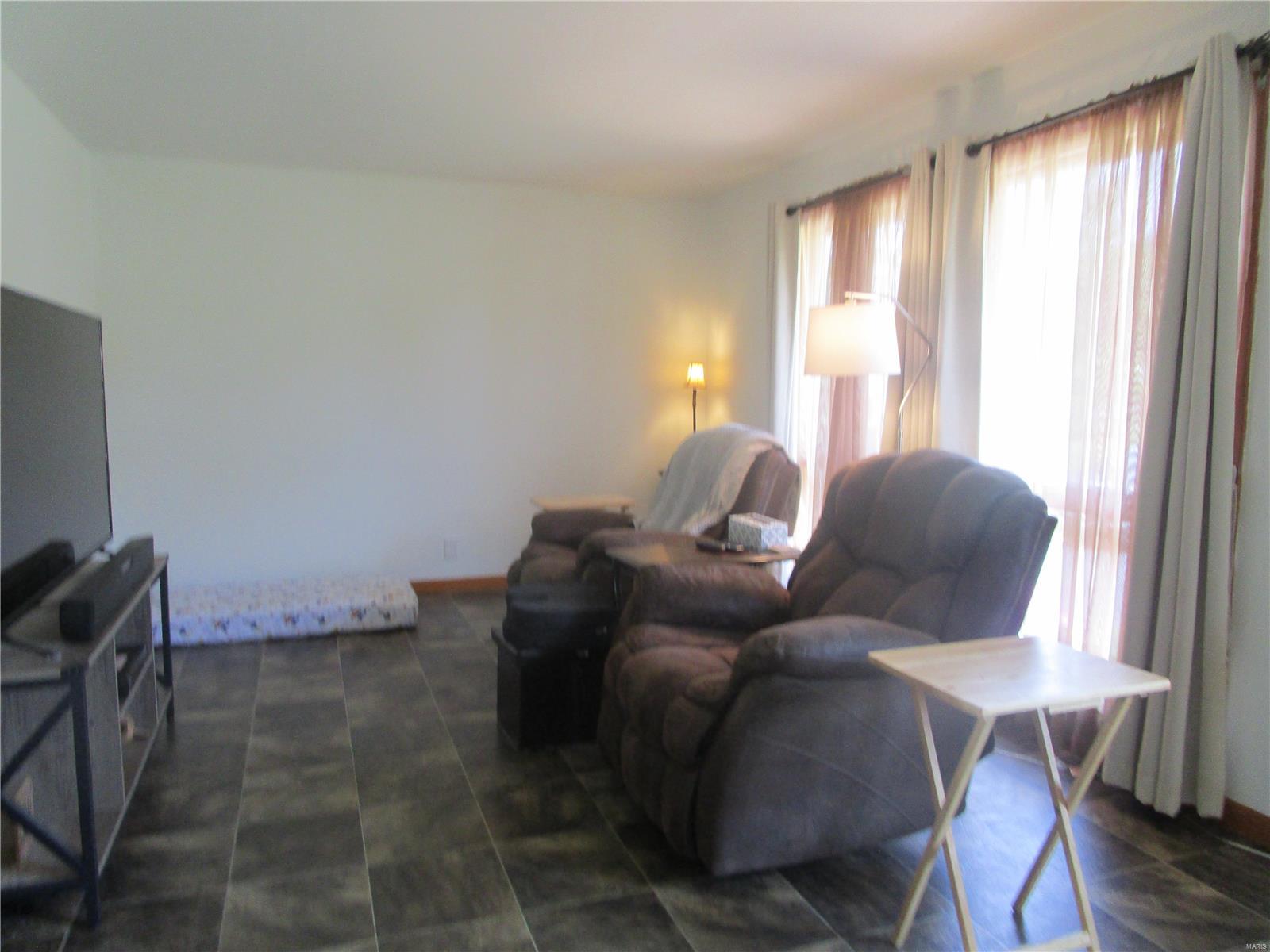 721 Rollo Ridge Drive Mount Olive, IL 62069 - Photo 3 of 44
