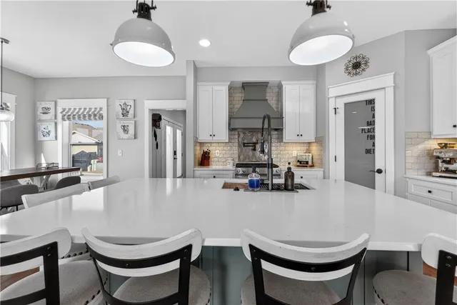 $484,900 | 23500 East 11th Street South, Independence, MO 64056