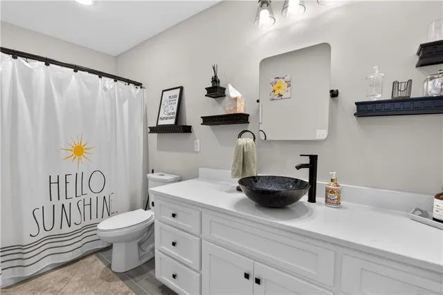 $484,900 | 23500 East 11th Street South, Independence, MO 64056