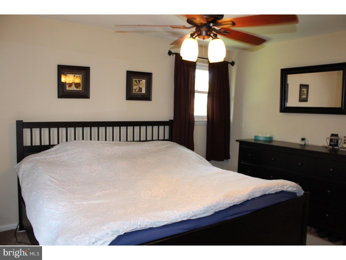 49 Hearthside Road Aston, PA 19014 - Photo 12 of 25 Bedroom - Main