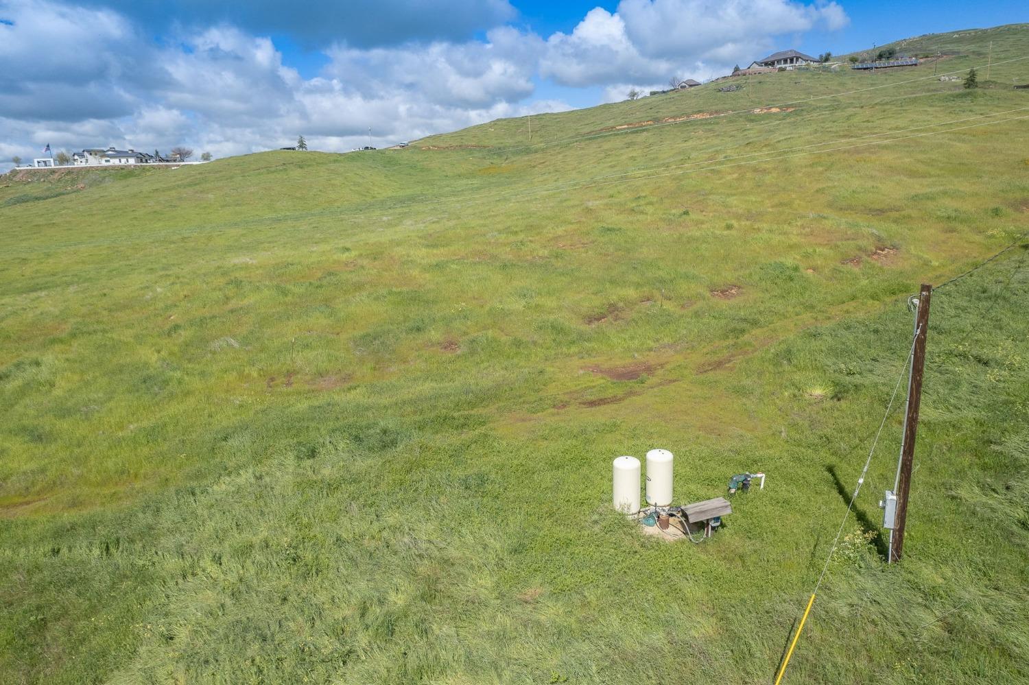 5 Summit Mountain Road Clovis, CA 93619 - Photo 3 of 28