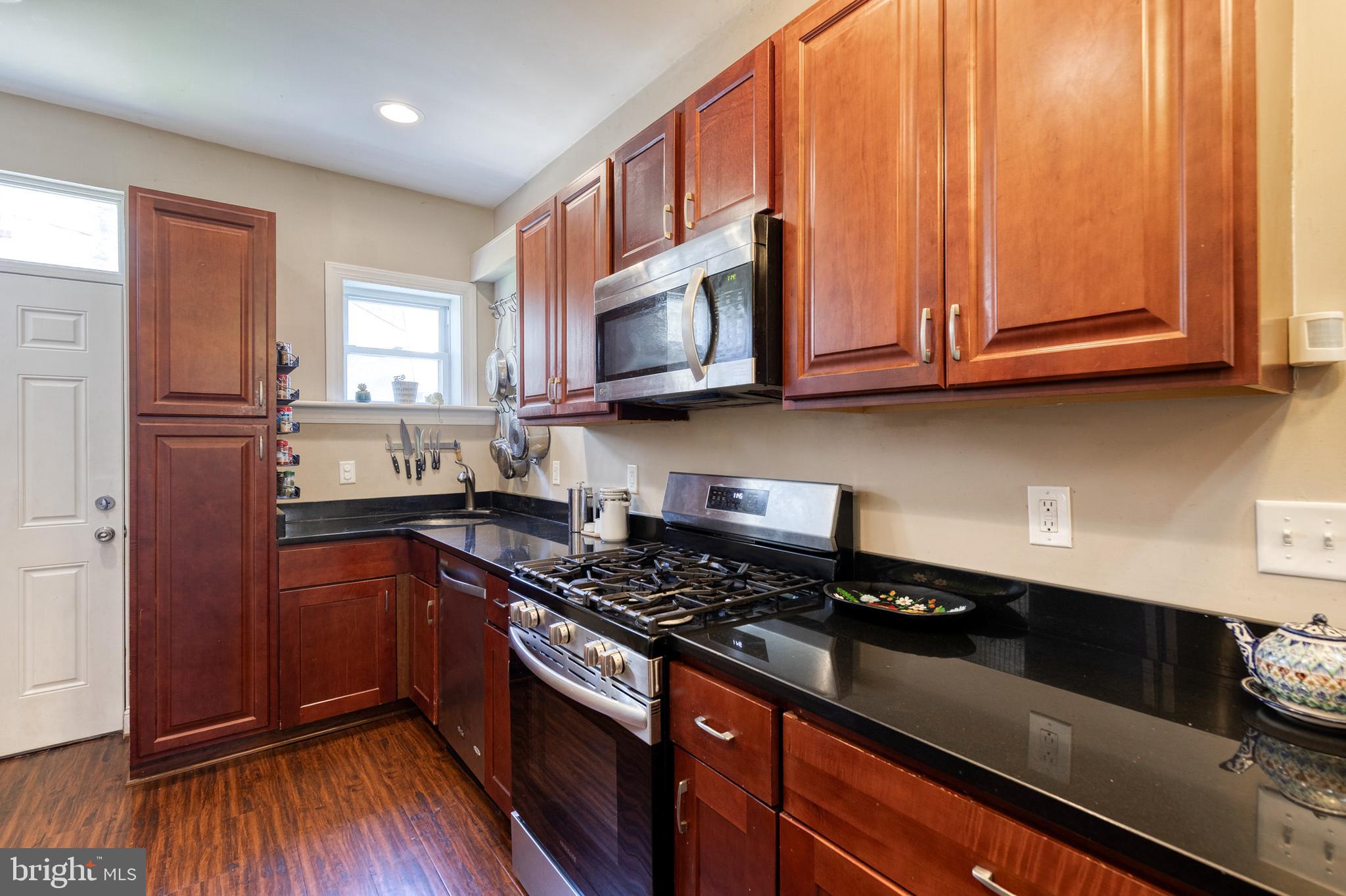 2049 Division Street Baltimore, MD 21217 - Photo 11 of 31