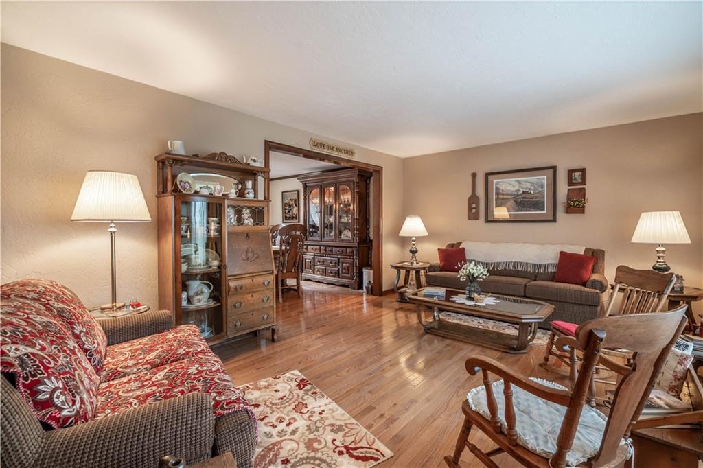 199 Irishtown Rd Extension Venetia, PA 15367 - Photo 2 of 25