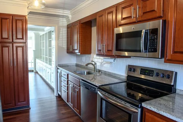 $4,500 | 500 Market Street, Unit 13L, Portsmouth, NH 03801