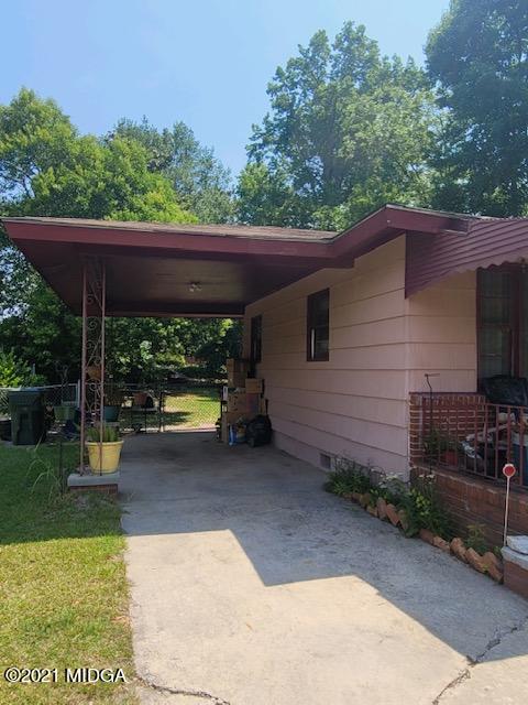1843 Canterbury Road Macon, GA 31206 - Photo 2 of 20 IMG_8255