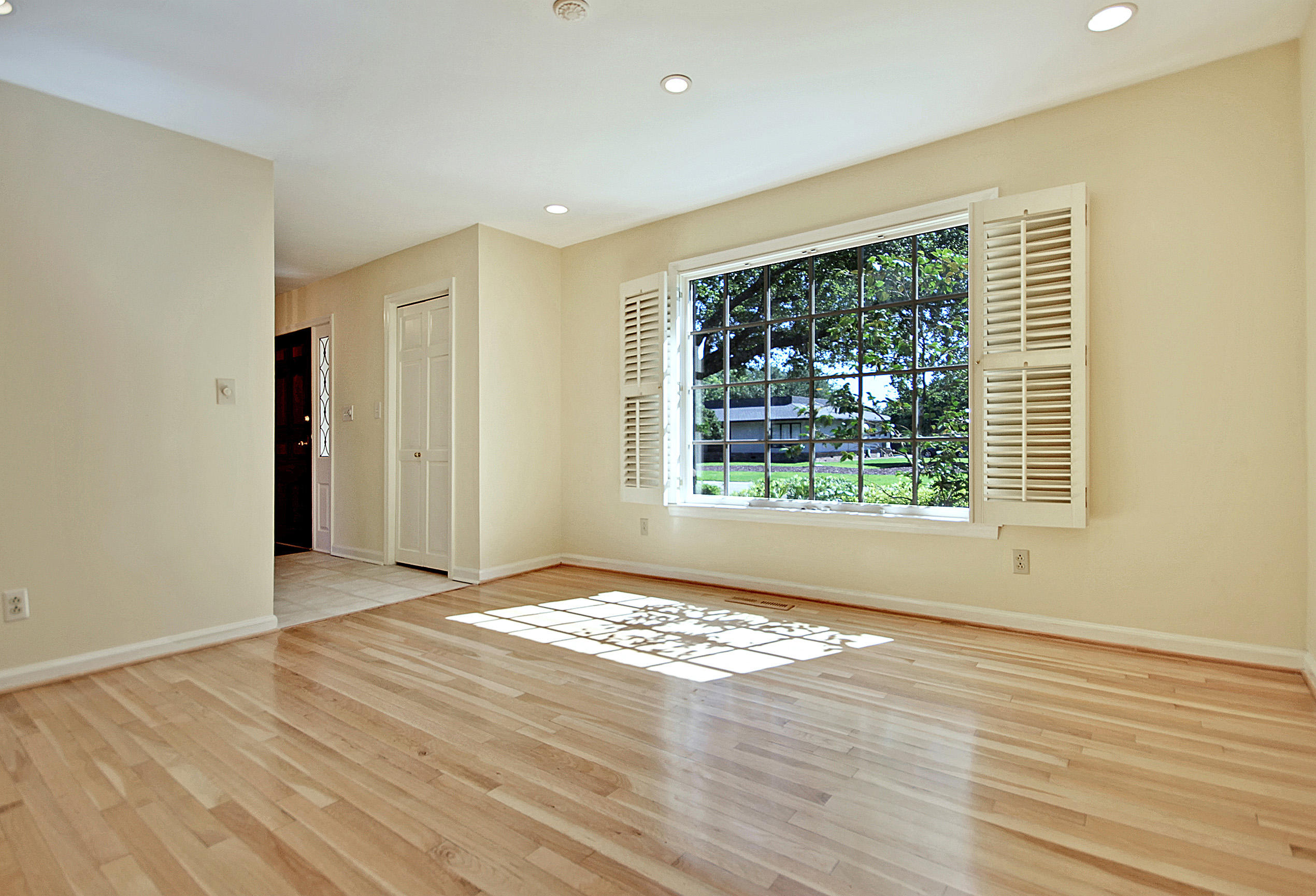 56 Rebellion Road Charleston, SC 29407 - Photo 17 of 51 Flex Front Room